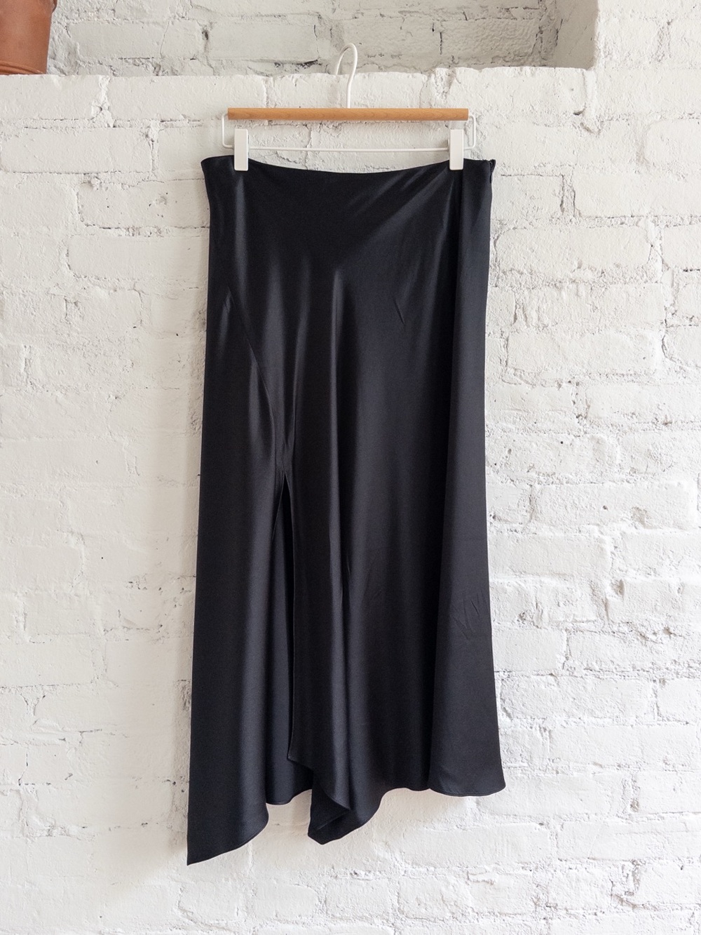 Vintage 100% Silk Bias Cut Handkerchief Hem Skirt in Black, size 8